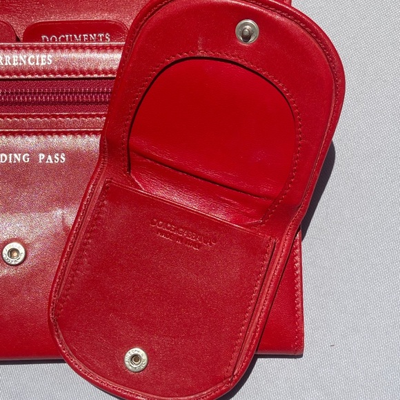 Aut. Dolce & Gabbana red wallet & passport holder - Picture 5 of 8